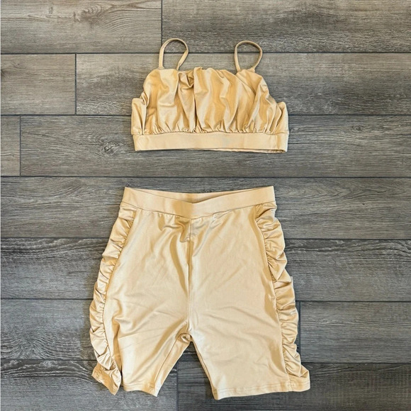 NWT FABONICS Ruched Bust Sports Bra & Biker Shorts M - Picture 5 of 7